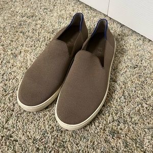 Rothys - Original Slip on Sneaker - latte